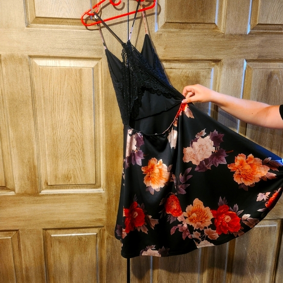 Black Flower Dress - Picture 3 of 3